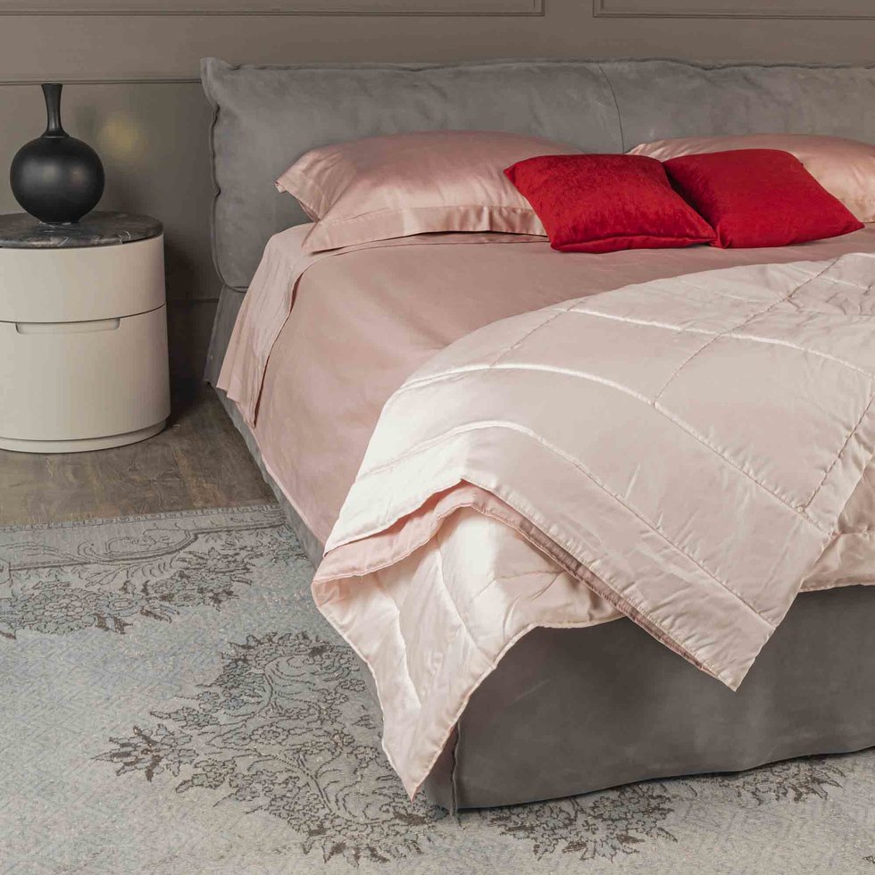 Completo lenzuola luxury in raso 600 fili rosa meilland