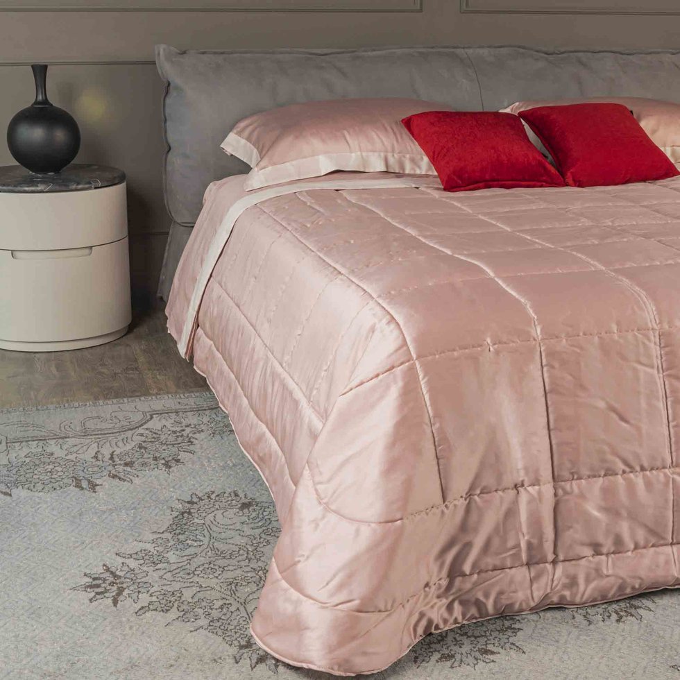 trapuntino primaverile luxury in raso bicolore rosa meilland - lasuite08